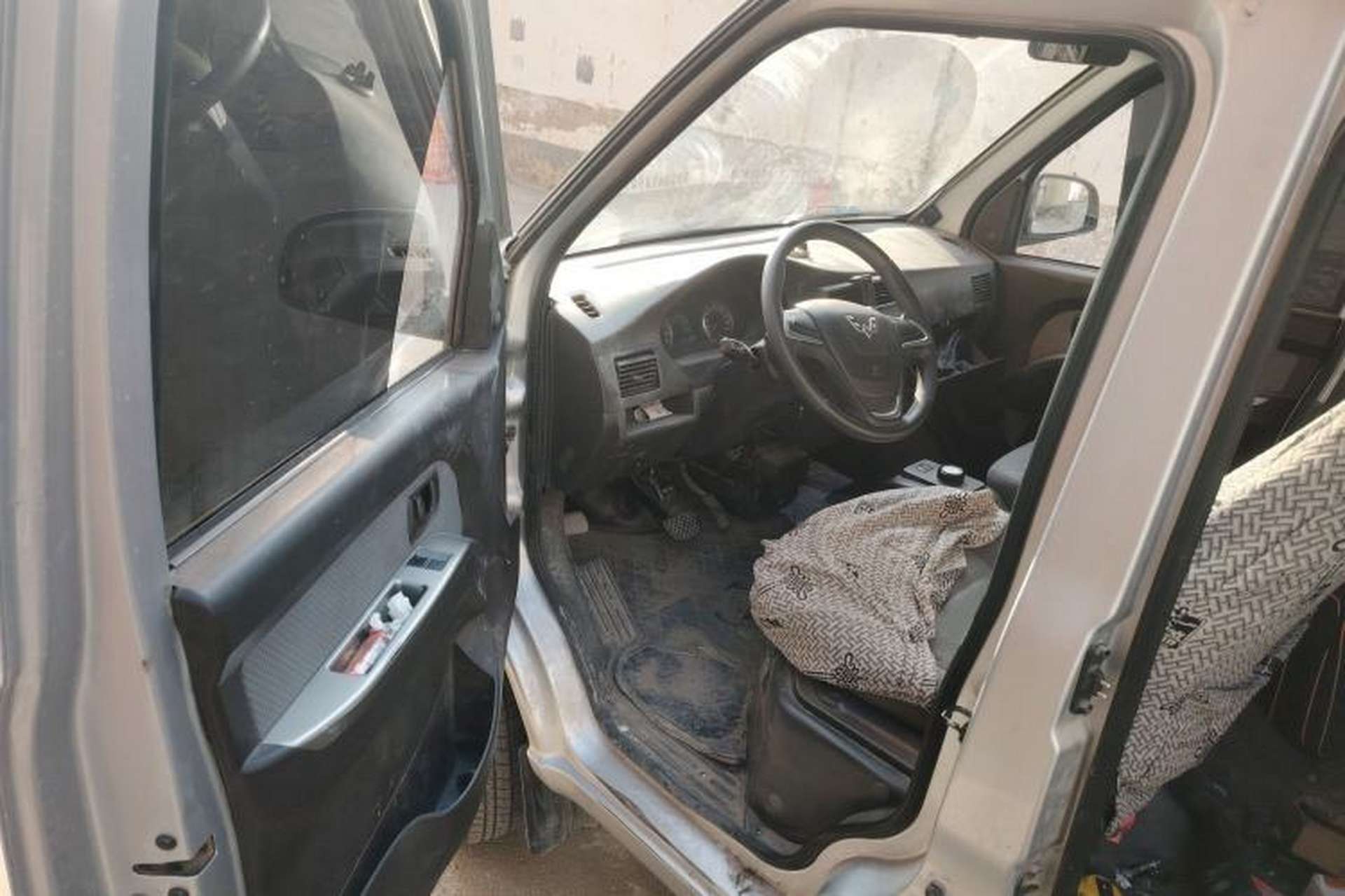 Used Wuling Rongguang EV 2020 Basic Version 7-Seater 300 km Driver Seat