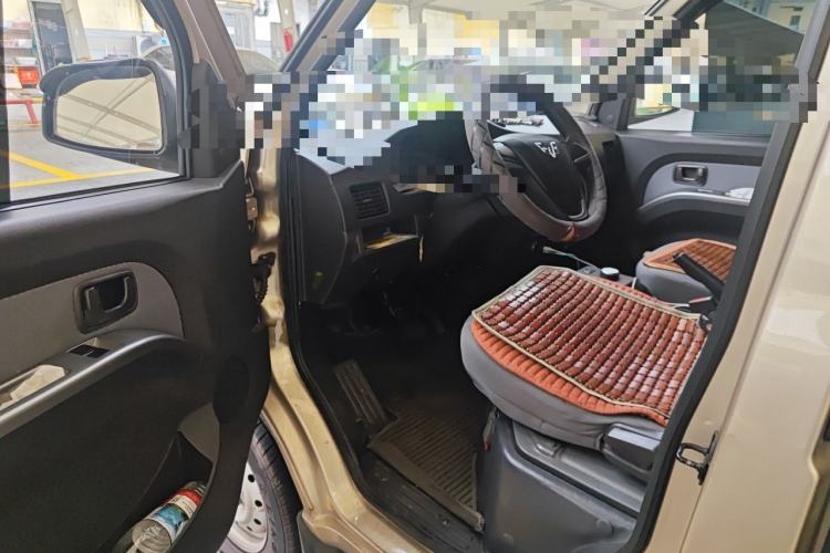 Used Wuling Rongguang EV 2020 Basic Version 7-Seater 300 km Driver Seat