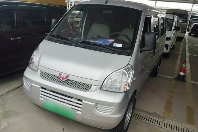 Used Wuling Rongguang EV 2020 Basic Version 7-Seater 300 km