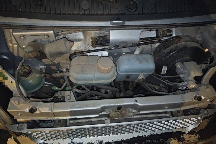 Used Wuling Rongguang EV 2020 Enclosed Window Version Base Model 2 Seats 300 KM Engine Bay