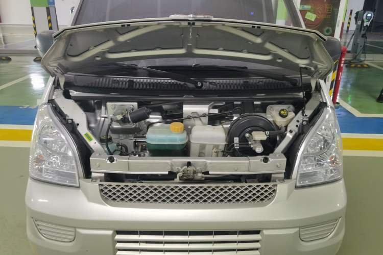 Used Wuling Rongguang EV 2020 Basic Version 7-Seater 300 km Engine Bay