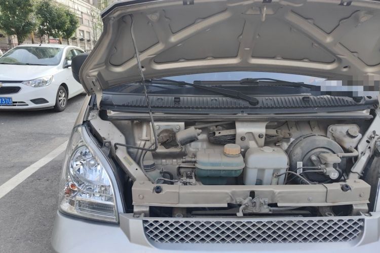 Used Wuling Rongguang EV 2020 Basic Version 7-Seater 300 km Engine Bay Right