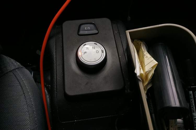 Used Wuling Rongguang EV 2020 Basic Version 7-Seater 300 km Gear Lever