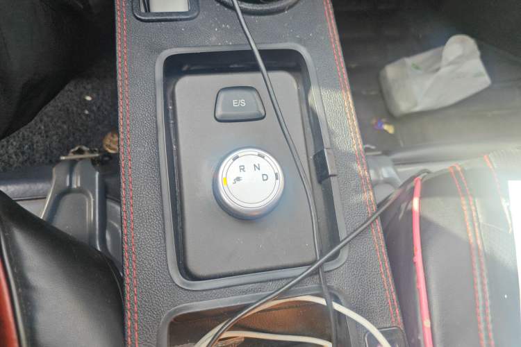 Used Wuling Rongguang EV 2020 Basic Version 7-Seater 300 km Gear Lever