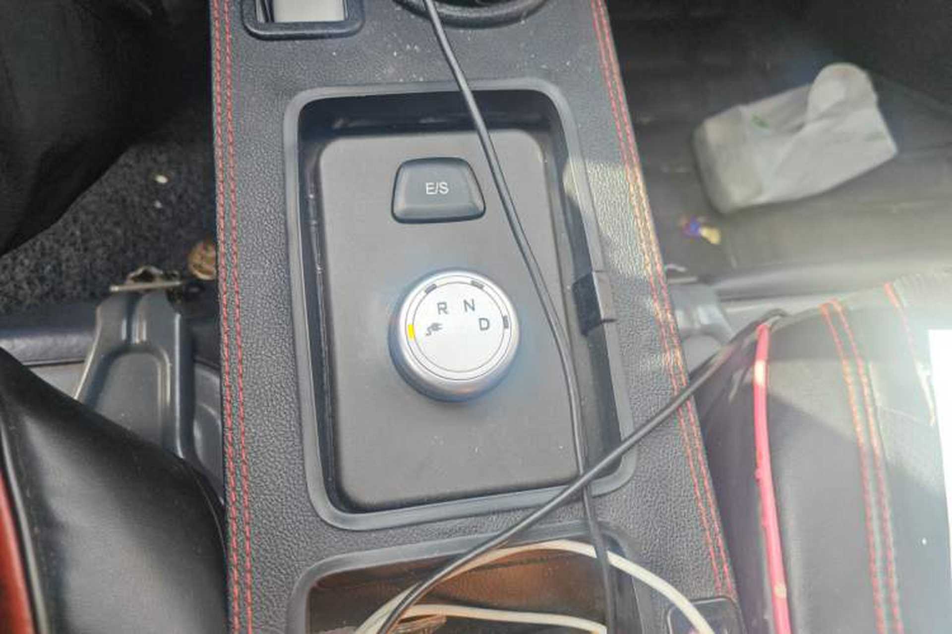 Used Wuling Rongguang EV 2020 Basic Version 7-Seater 300 km Gear Lever