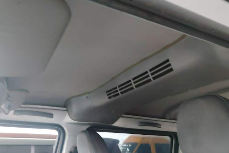 Used Wuling Rongguang EV 2020 Basic Version 7-Seater 300 km Headliner