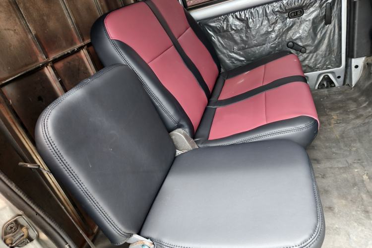 Used Wuling Rongguang EV 2020 Window-Sealed Basic Version 5 Seats 300 KM Interior 4