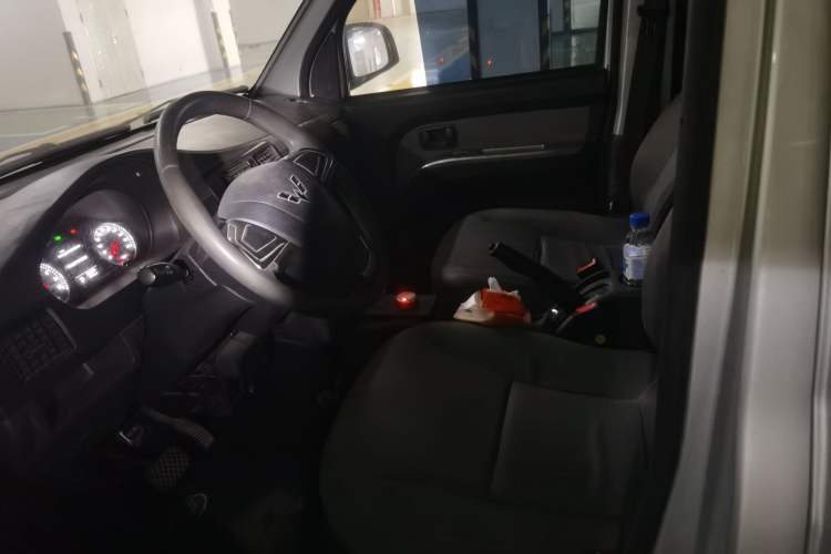 Used Wuling Rongguang EV 2020 Basic Version 7-Seater 300 km Left Front Seat