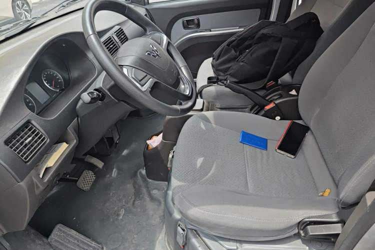 Used Wuling Rongguang EV 2020 Enclosed Window Version Base Model 2 Seats 300 KM Left Front Seat