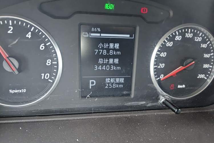 Used Wuling Rongguang EV 2020 Enclosed Window Version Base Model 2 Seats 300 KM Odometer Close Up