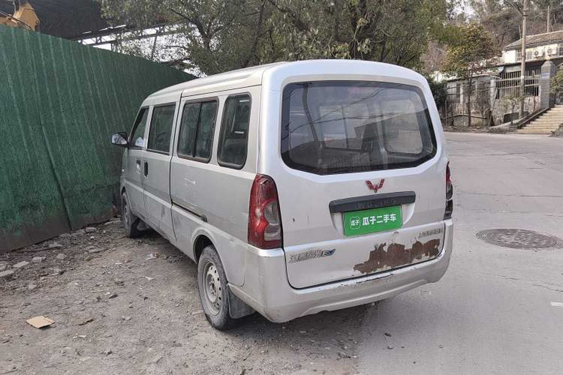 Used Wuling Rongguang EV 2020 Basic Version 7-Seater 300 km Rear Left 45 Deg