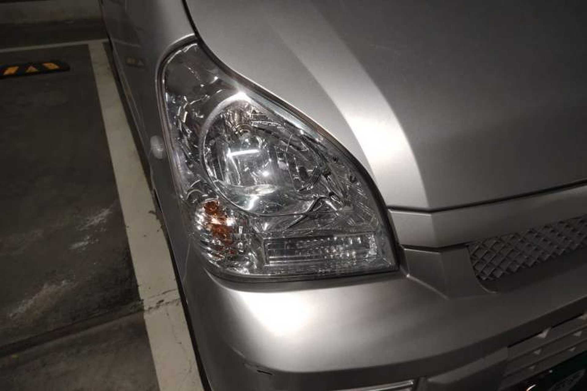 Used Wuling Rongguang EV 2020 Enclosed Window Version Base Model 2 Seats 300 KM Right Front Headlight