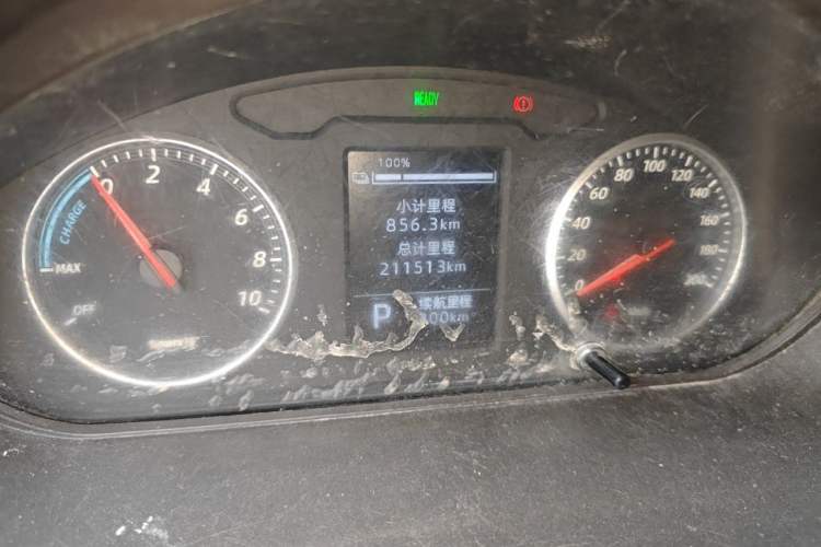 Used Wuling Rongguang EV 2020 Enclosed Window Version Base Model 2 Seats 300 KM Odometer Close Up