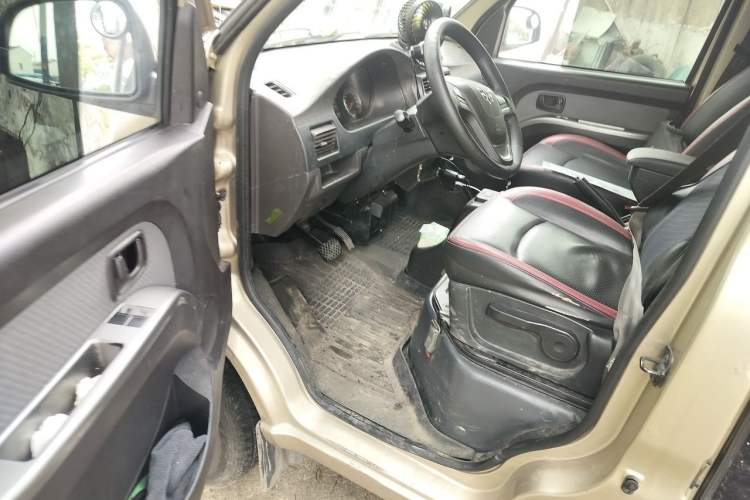 Used Wuling Rongguang EV 2020 Basic Version 7-Seater 300 km Driver Seat