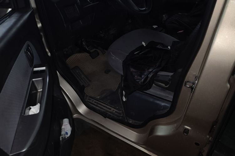 Used Wuling Rongguang EV 2020 Basic Version 7-Seater 300 km Driver Seat