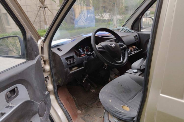 Used Wuling Rongguang EV 2020 Enclosed Window Version Base Model 2 Seats 300 KM Driver Seat