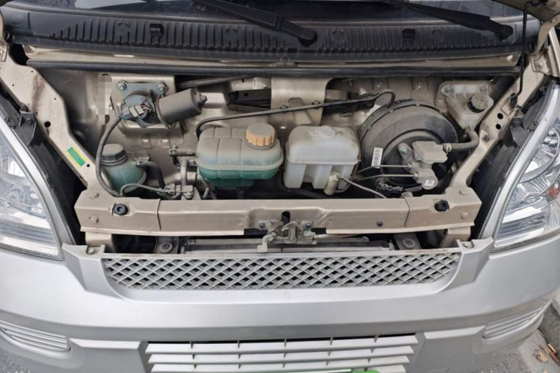 Used Wuling Rongguang EV 2020 Basic Version 7-Seater 300 km Engine Bay