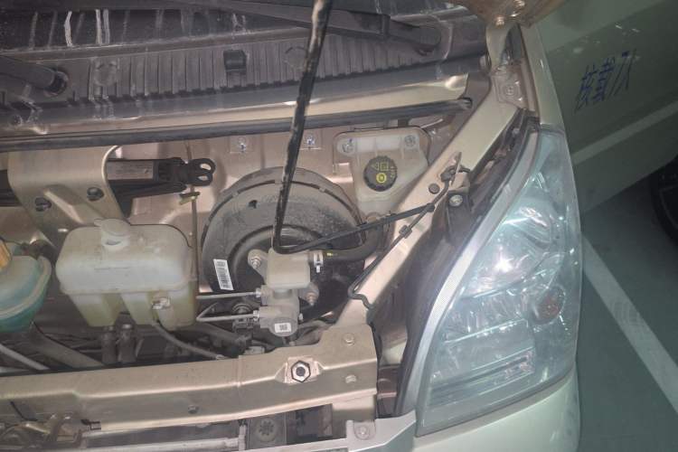 Used Wuling Rongguang EV 2020 Basic Version 7-Seater 300 km Engine Bay Left