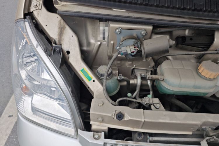 Used Wuling Rongguang EV 2020 Basic Version 7-Seater 300 km Engine Bay Right