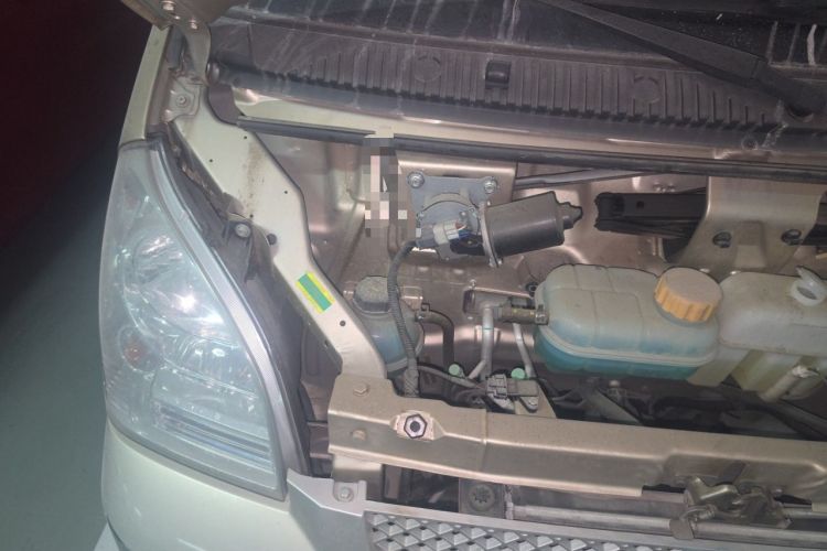 Used Wuling Rongguang EV 2020 Basic Version 7-Seater 300 km Engine Bay Right
