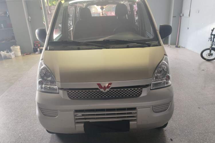 Used Wuling Rongguang EV 2020 Basic Version 7-Seater 300 km Front