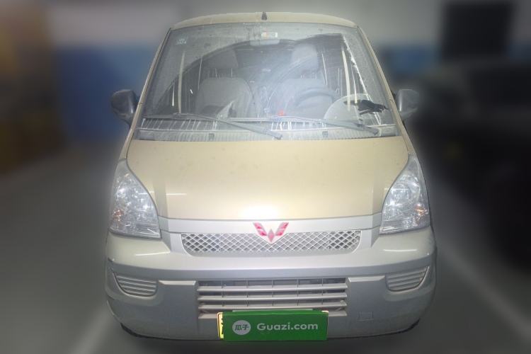 Used Wuling Rongguang EV 2020 Basic Version 7-Seater 300 km Front