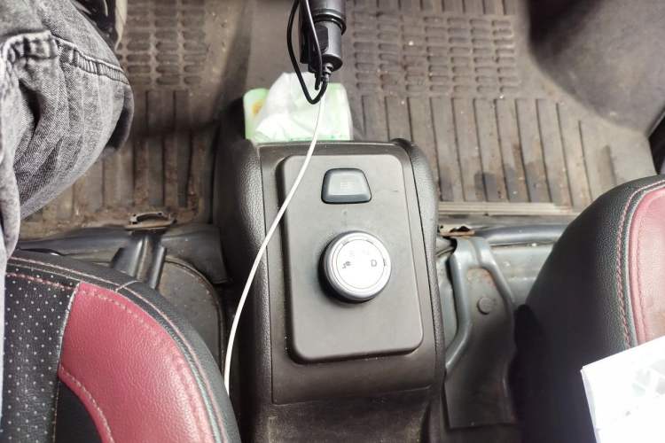 Used Wuling Rongguang EV 2020 Basic Version 7-Seater 300 km Gear Lever