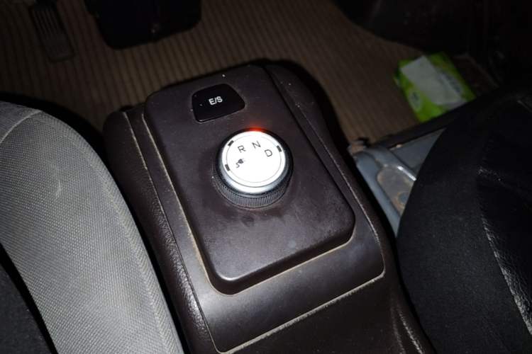 Used Wuling Rongguang EV 2020 Basic Version 7-Seater 300 km Gear Lever