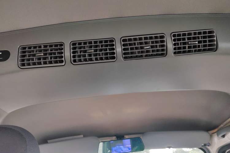 Used Wuling Rongguang EV 2020 Basic Version 7-Seater 300 km Headliner