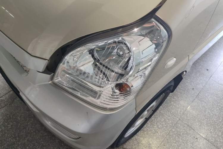 Used Wuling Rongguang EV 2020 Basic Version 7-Seater 300 km Left Front Headlight