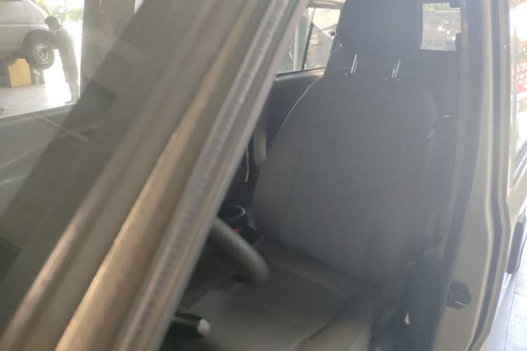 Used Wuling Rongguang EV 2020 Basic Version 7-Seater 300 km Left Front Seat