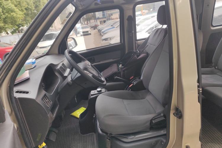Used Wuling Rongguang EV 2020 Basic Version 7-Seater 300 km Left Front Seat