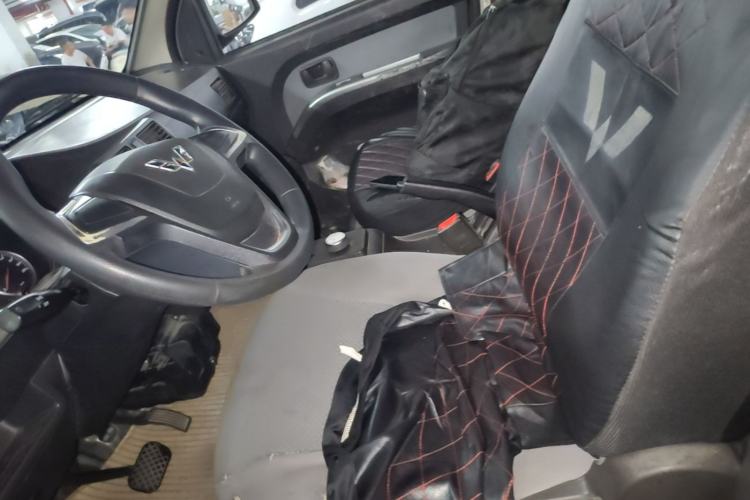 Used Wuling Rongguang EV 2020 Basic Version 7-Seater 300 km Left Front Seat