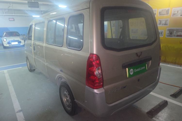 Used Wuling Rongguang EV 2020 Basic Version 7-Seater 300 km Rear Left 45 Deg