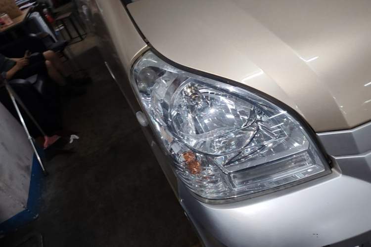 Used Wuling Rongguang EV 2020 Basic Version 7-Seater 300 km Right Front Headlight