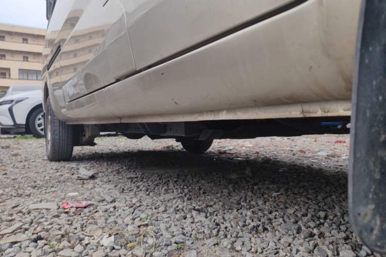 Used Wuling Rongguang EV 2020 Basic Version 7-Seater 300 km Right Side Sill