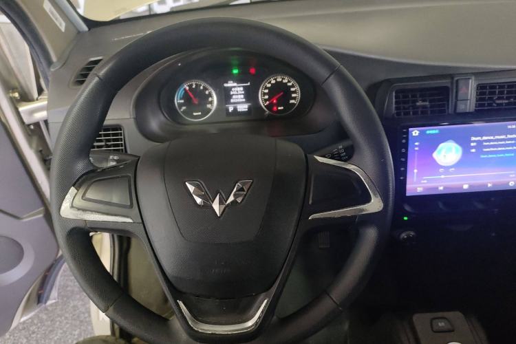 Used Wuling Rongguang EV 2020 Basic Version 7-Seater 300 km Steering Wheel