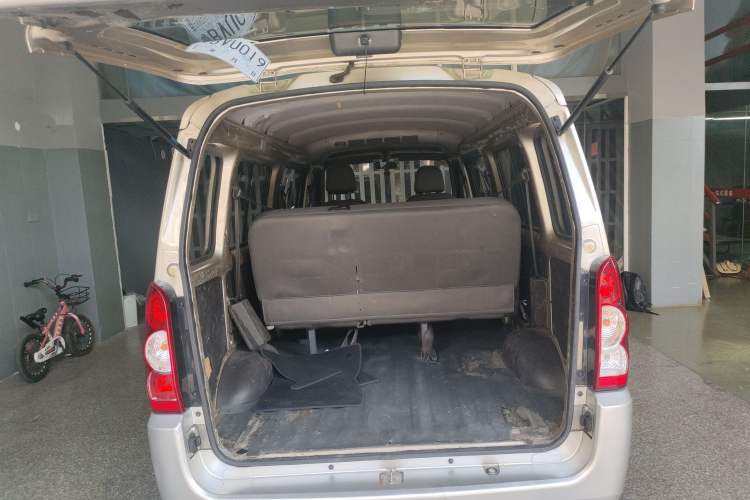 Used Wuling Rongguang EV 2020 Basic Version 7-Seater 300 km Trunk