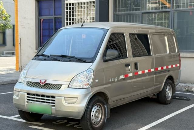 Used Wuling Rongguang EV 2020 Window-Sealed Basic Version 5 Seats 300 KM