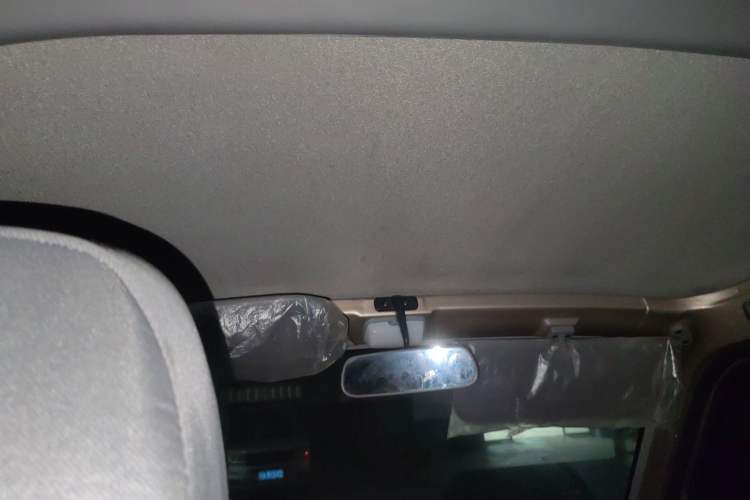 Used Wuling Rongguang EV 2022 Basic Passenger Bus Powered by Penghui Battery Headliner
