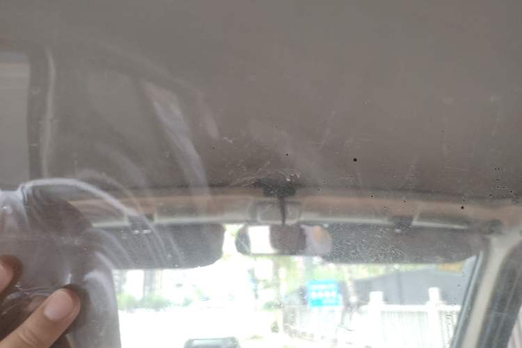 Used Wuling Rongguang EV 2022 Basic Passenger Bus Powered by Penghui Battery Headliner
