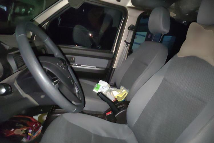 Used Wuling Rongguang EV 2022 Basic Passenger Bus Powered by Penghui Battery Left Front Seat