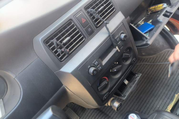 Used Wuling Rongguang EV  Audio And AC Panel