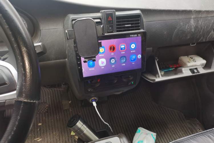 Used Wuling Rongguang EV 2022 Basic Passenger Bus Powered by Penghui Battery Audio And AC Panel