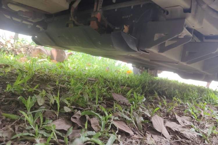 Used Wuling Rongguang EV 2022 Base Model Coach Powered by CATL Chassis Front Left