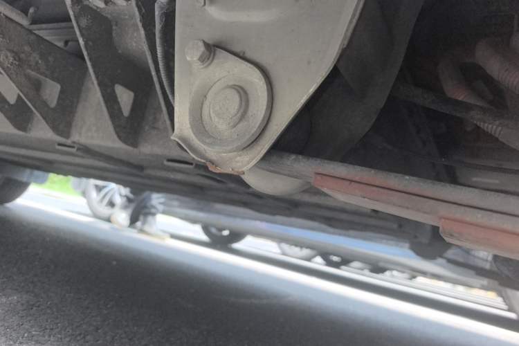 Used Wuling Rongguang EV 2022 Basic Model Enclosed-Window Vehicle with 2 Seats Equipped with Penghui Battery Chassis Rear Left