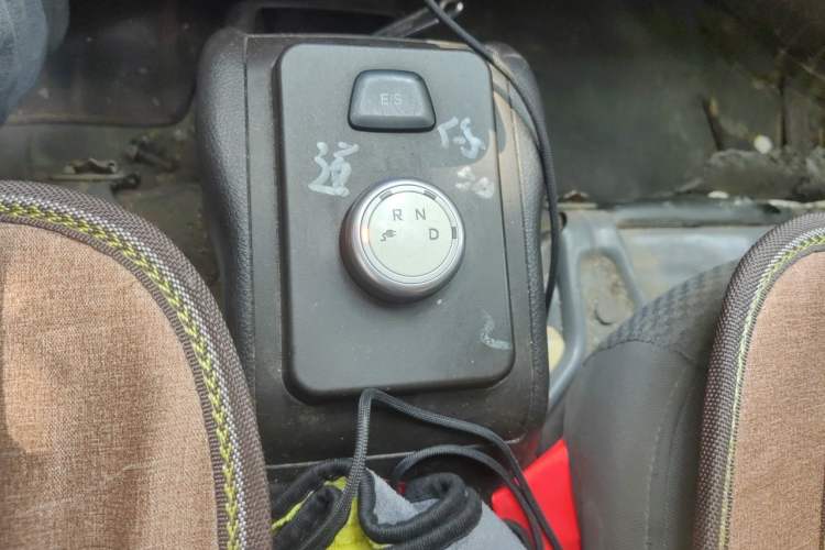 Used Wuling Rongguang EV 2022 Base Model Coach Powered by CATL Gear Lever