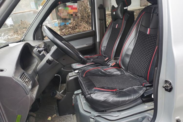 Used Wuling Rongguang EV 2022 Basic Passenger Bus Powered by Penghui Battery Left Front Seat