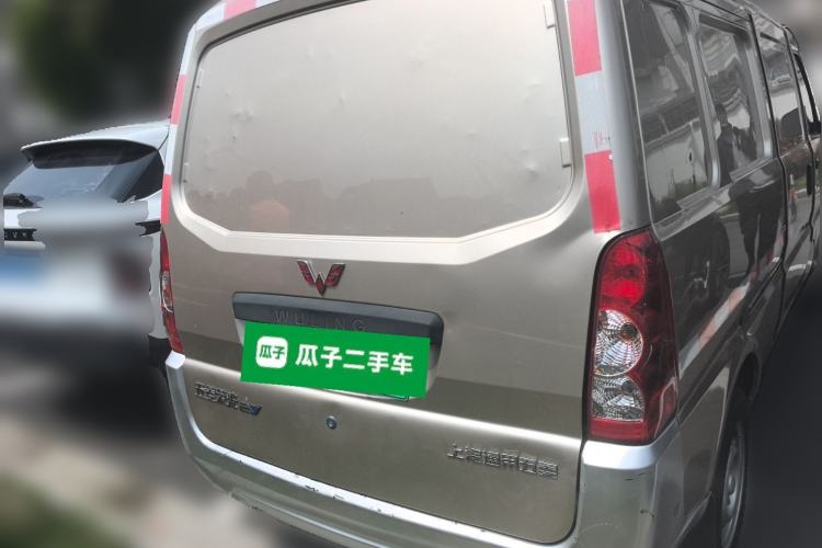Used Wuling Rongguang EV 2022 Basic Model Enclosed-Window Vehicle with 2 Seats Equipped with Penghui Battery Rear