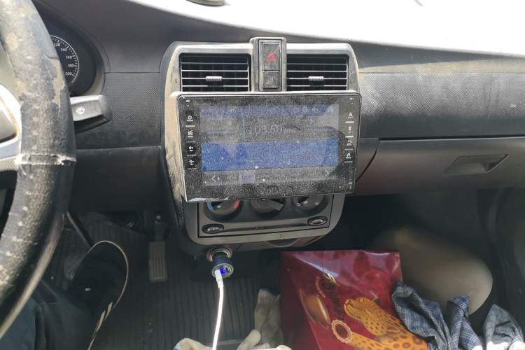 Used Wuling Rongguang EV 2022 Basic Passenger Bus Powered by Penghui Battery Audio And AC Panel